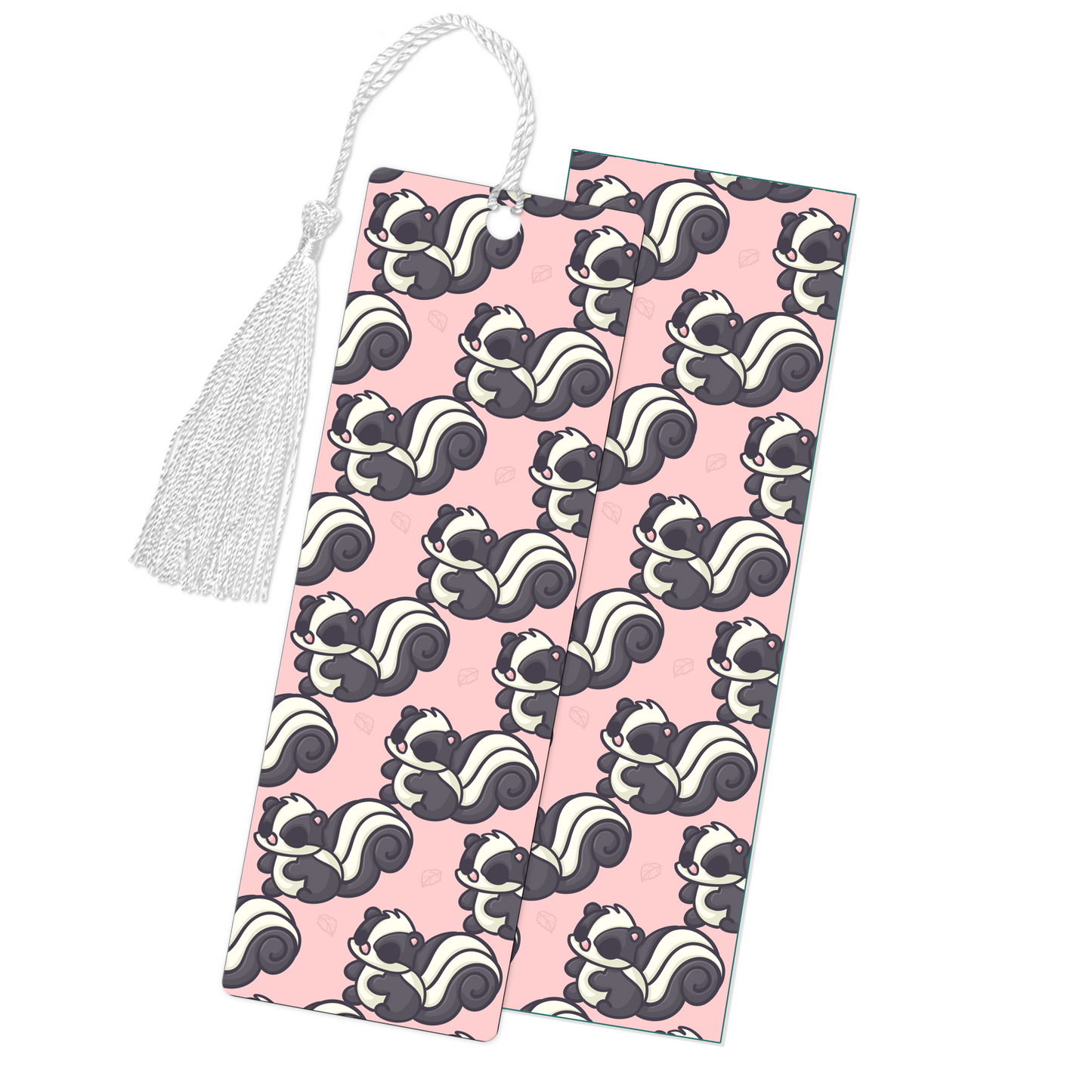 Little Skunk and Leaves